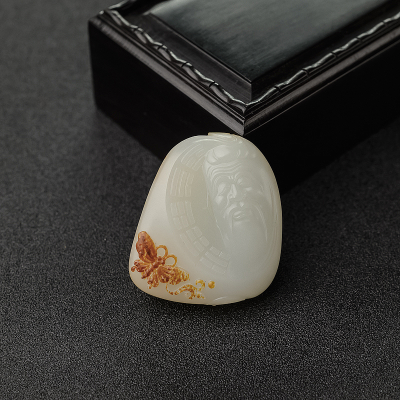 籽料俏色和田玉庄周梦蝶吊坠-红掌柜