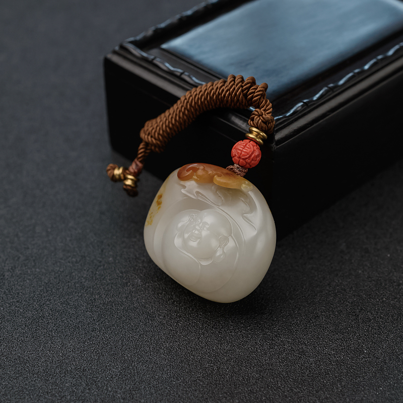 俏色和田玉福在眼前吊坠-红掌柜