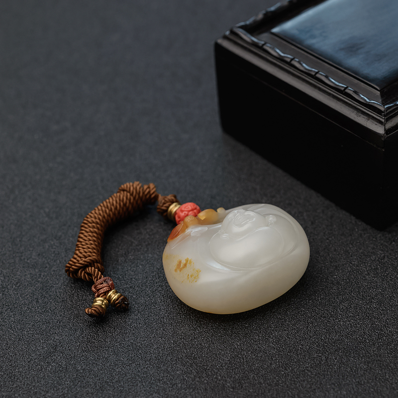 天然和田玉福在眼前吊坠-红掌柜