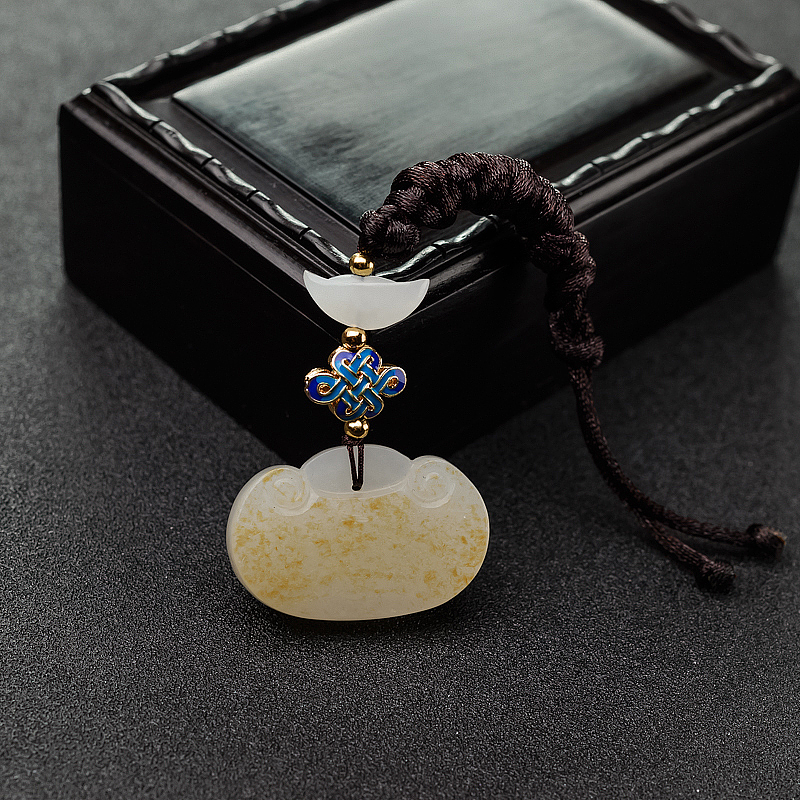 籽料和田白玉如意锁-红掌柜