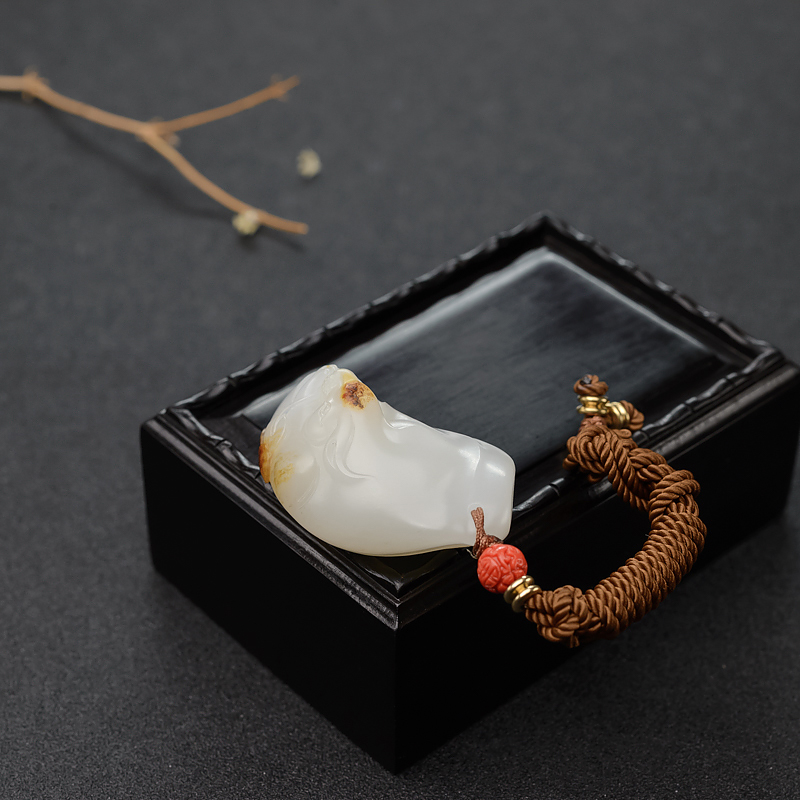 籽料和田玉吊坠-红掌柜