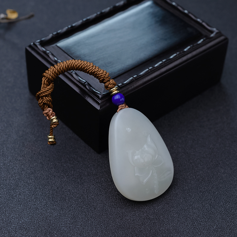 天然和田白玉花吊坠-红掌柜