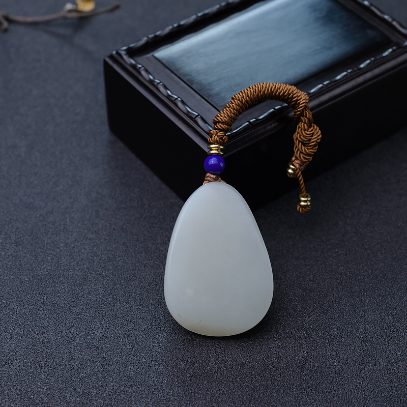 天然籽料和田玉花吊坠-红掌柜