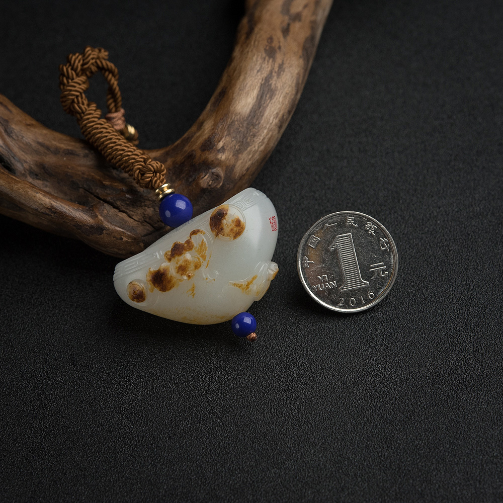 天然和田玉福在眼前吊坠-红掌柜