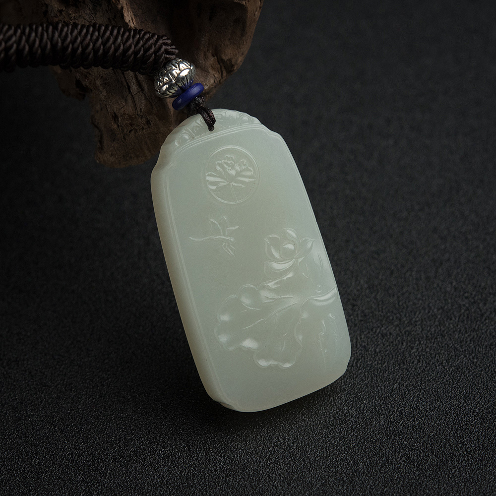 籽料和田青玉亭亭玉立吊坠-红掌柜