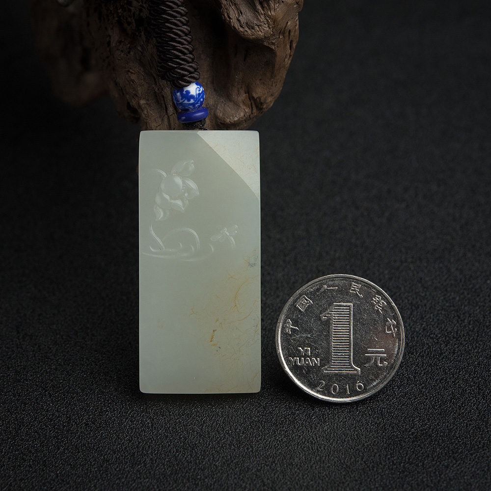 天然和田玉亭亭玉立吊坠-红掌柜