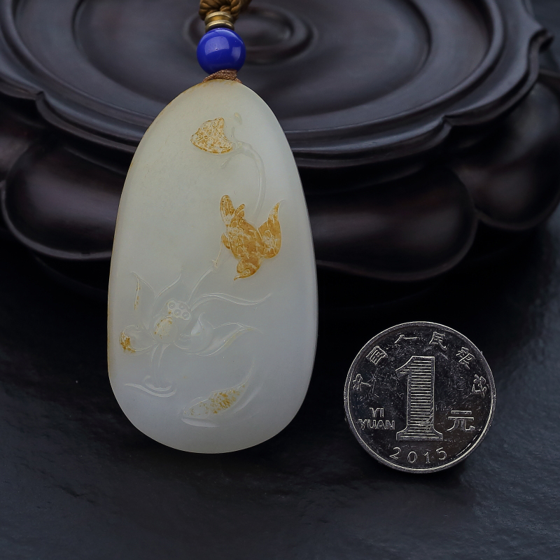 和田玉吊坠-红掌柜