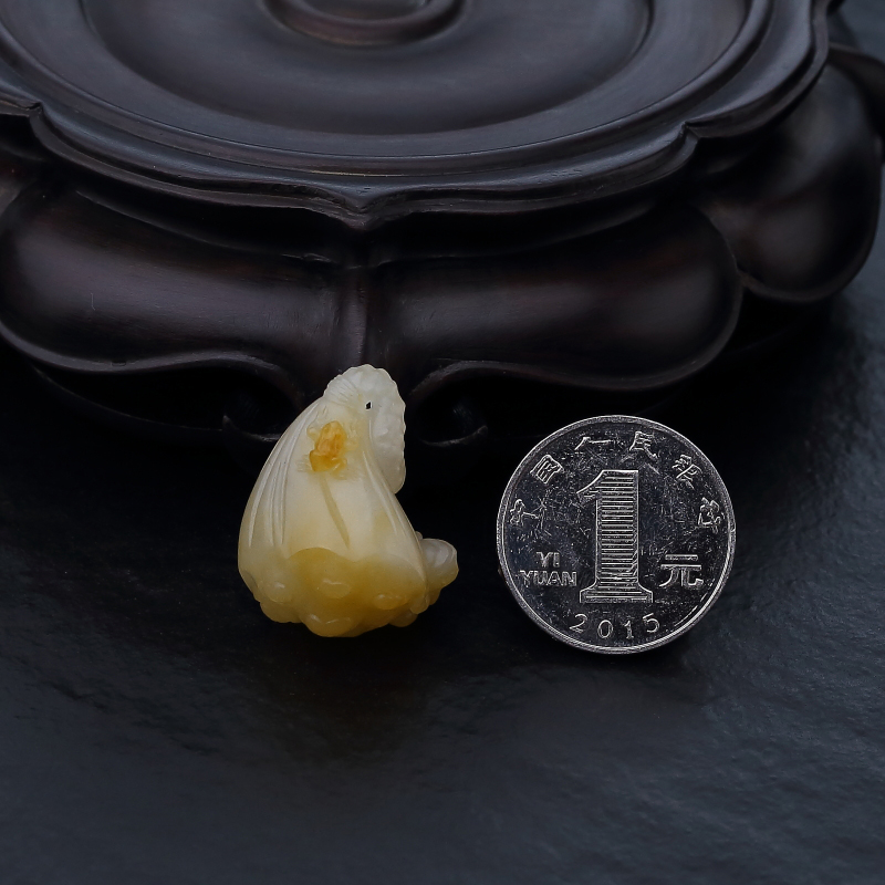 和田玉多子多福吊坠-红掌柜