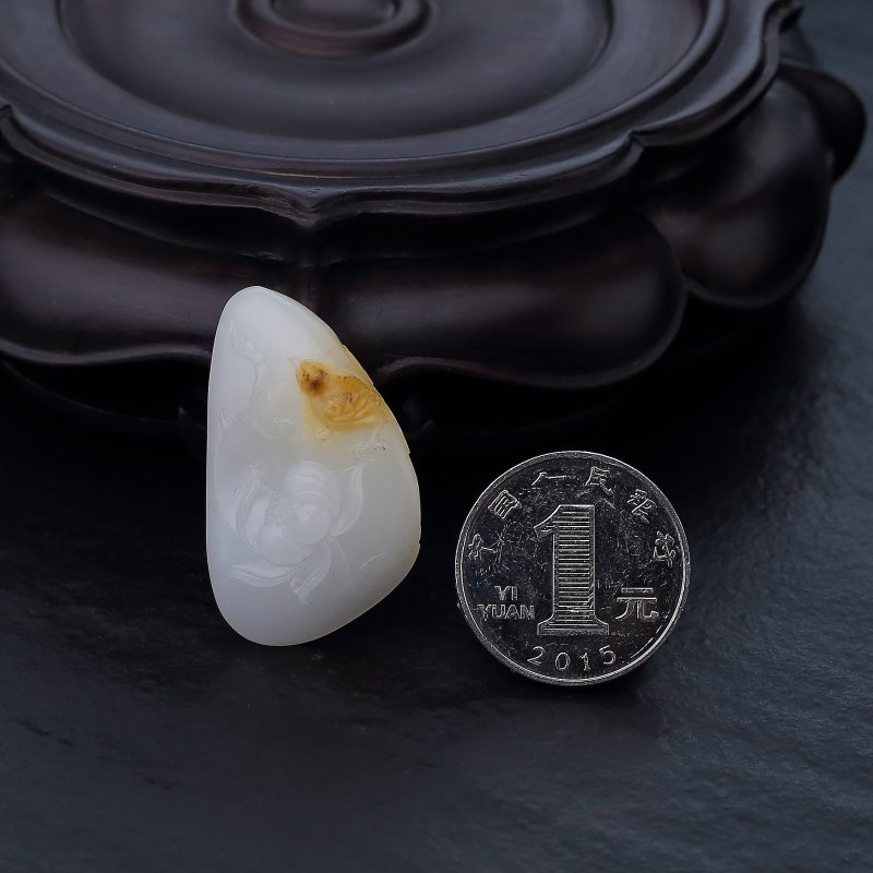 和田玉喜事连连吊坠-红掌柜