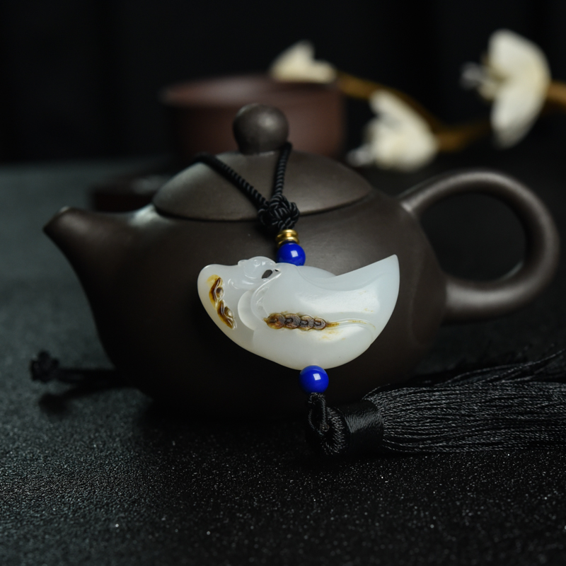 籽料俏色和田玉元宝车挂-红掌柜