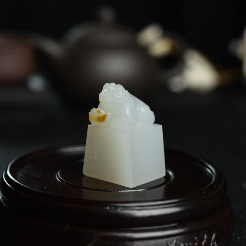 籽料和田白玉三足金蟾印章-红掌柜