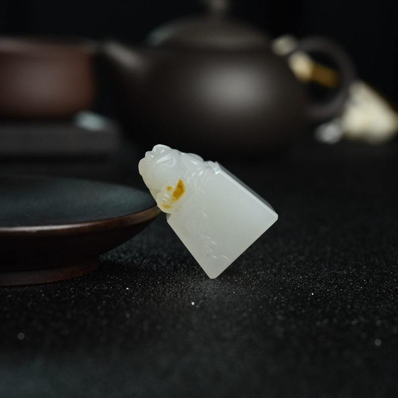 天然籽料和田白玉三足金蟾印章-红掌柜