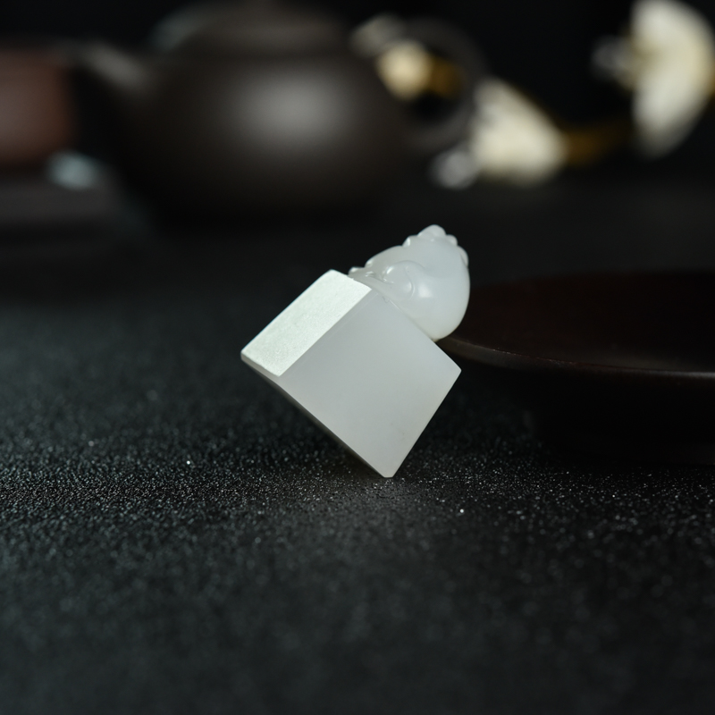 新疆籽料和田白玉三足金蟾印章-红掌柜