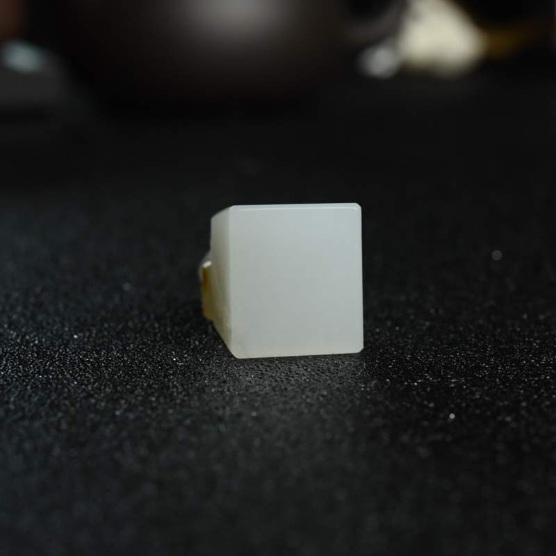 新疆和田白玉三足金蟾印章-红掌柜