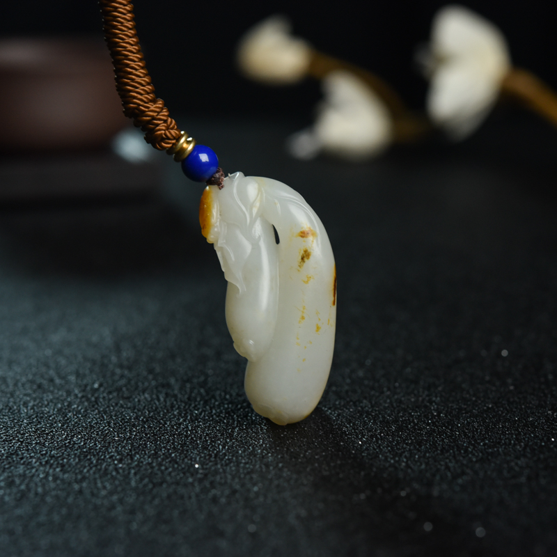 籽料俏色和田玉福瓜吊坠-红掌柜