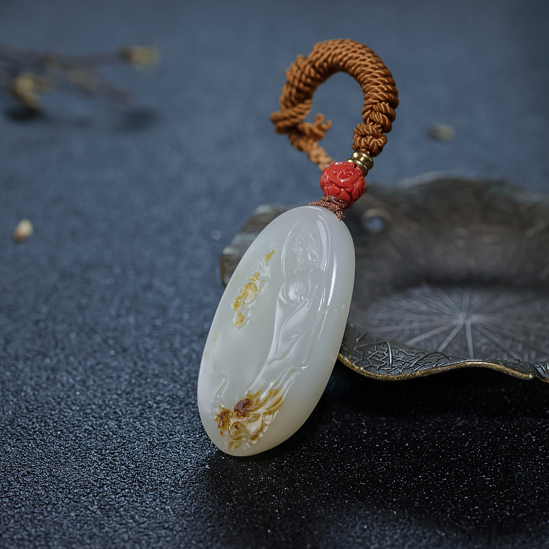 天然籽料俏色和田玉观音吊坠-红掌柜