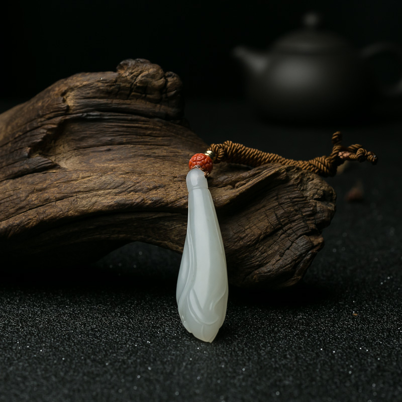 籽料和田白玉玉兰花吊坠-红掌柜