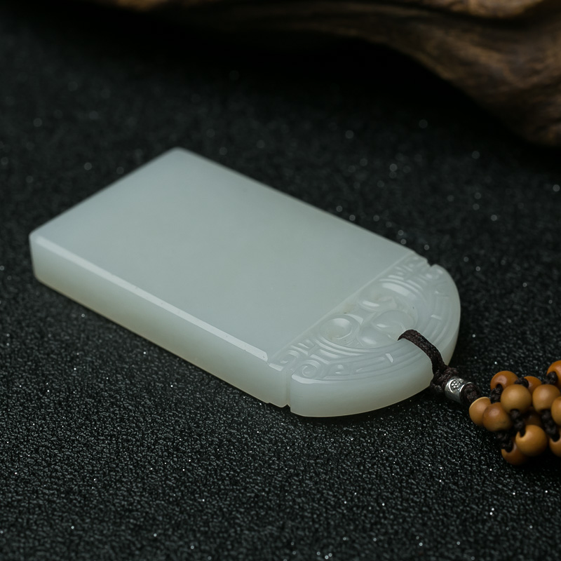 新疆和田玉无事牌吊坠-红掌柜