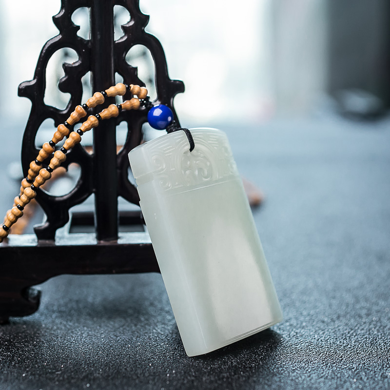 籽料和田玉无事牌吊坠-红掌柜