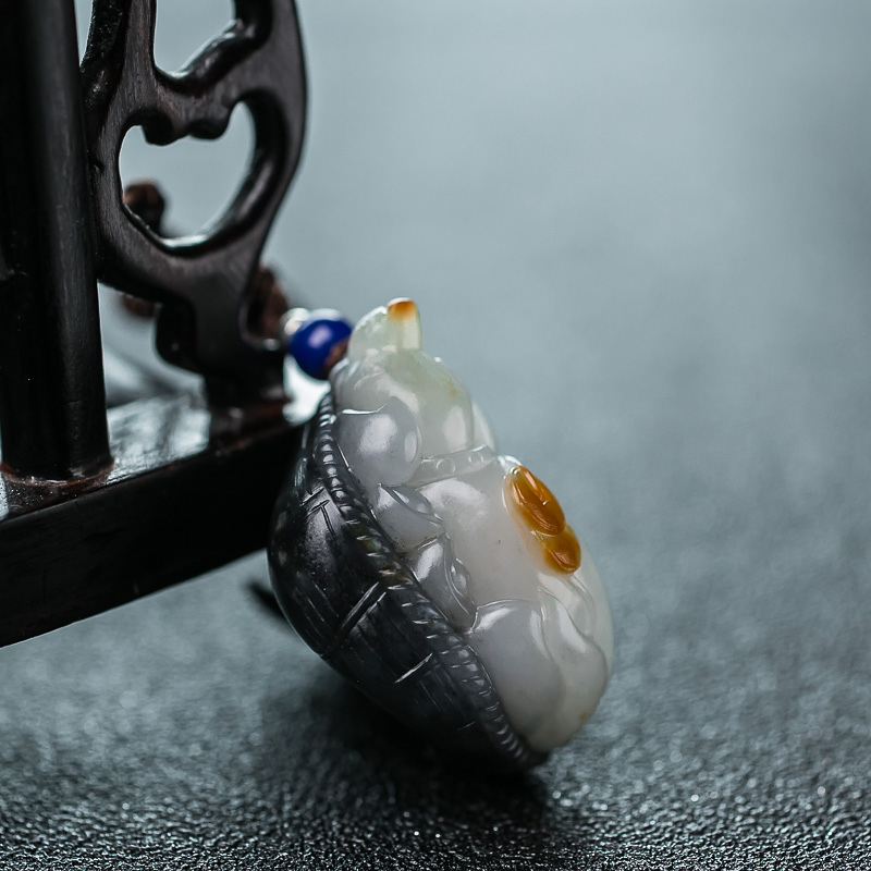 籽料和田玉旺财吊坠-红掌柜