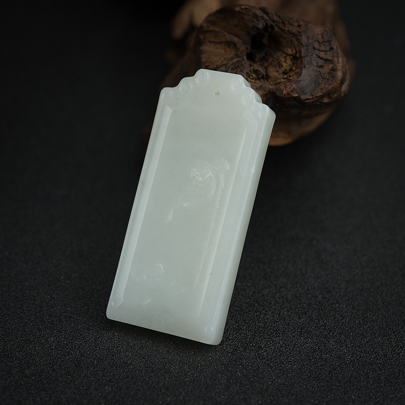 俄料白玉一品清廉吊坠-红掌柜