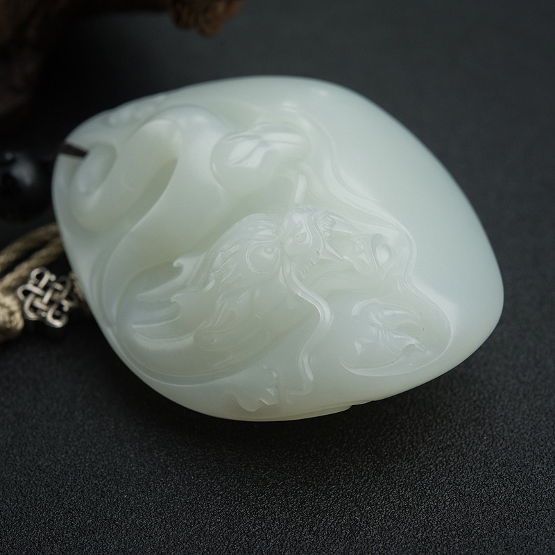 山料白玉龙手把件-红掌柜