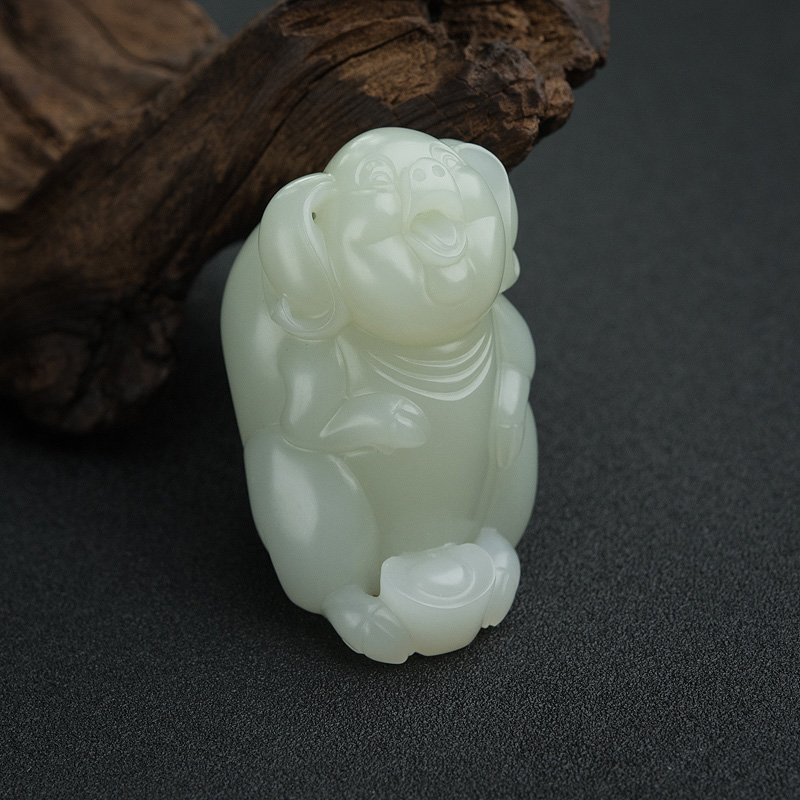 天然俄料青白玉山料招财猪吊坠-红掌柜