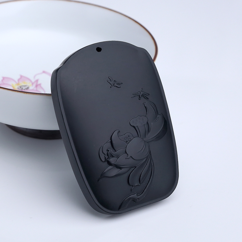 新疆和田墨玉亭亭玉立吊坠-红掌柜