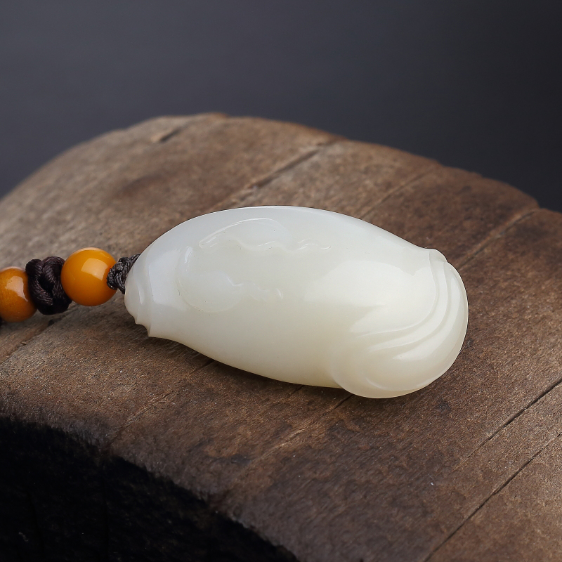 山料天然和田白玉吊坠-红掌柜