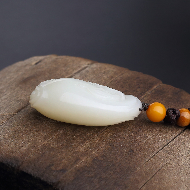 和田白玉节节高升吊坠-红掌柜