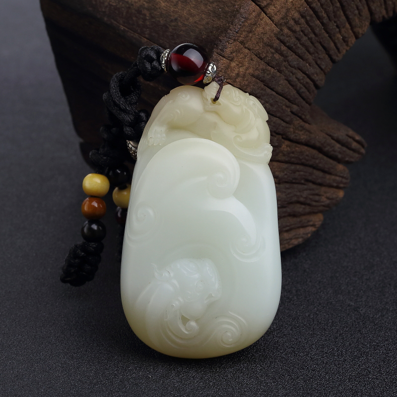 山料天然俏色和田玉貔貅手把件-红掌柜