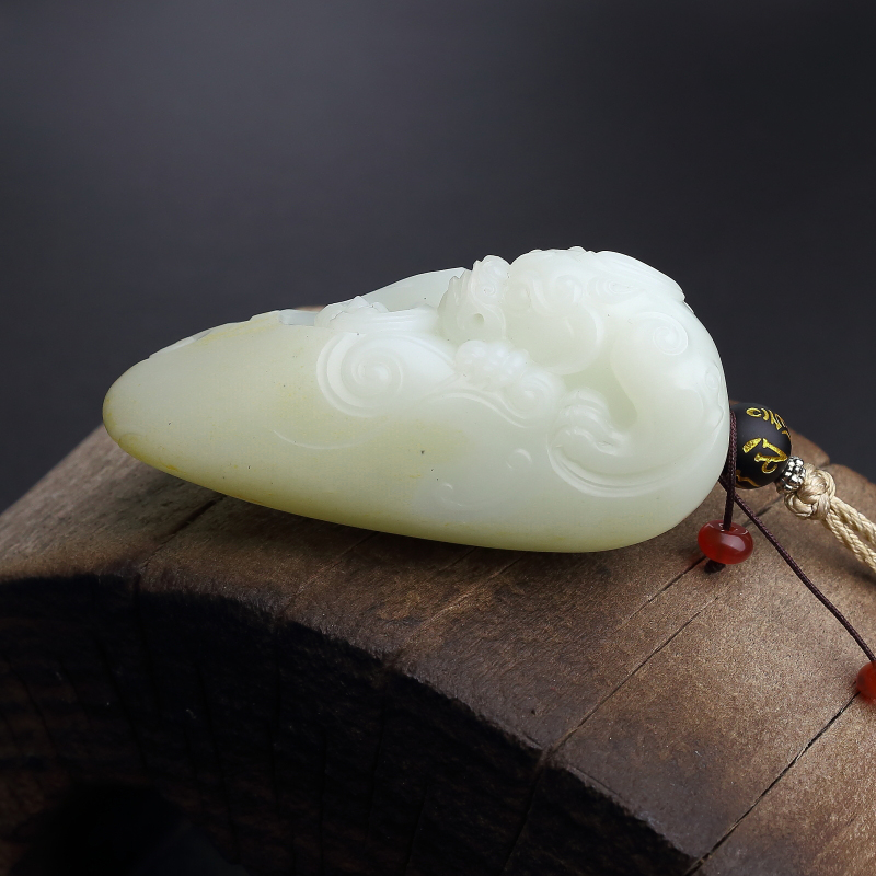 和田白玉貔貅手把件-红掌柜
