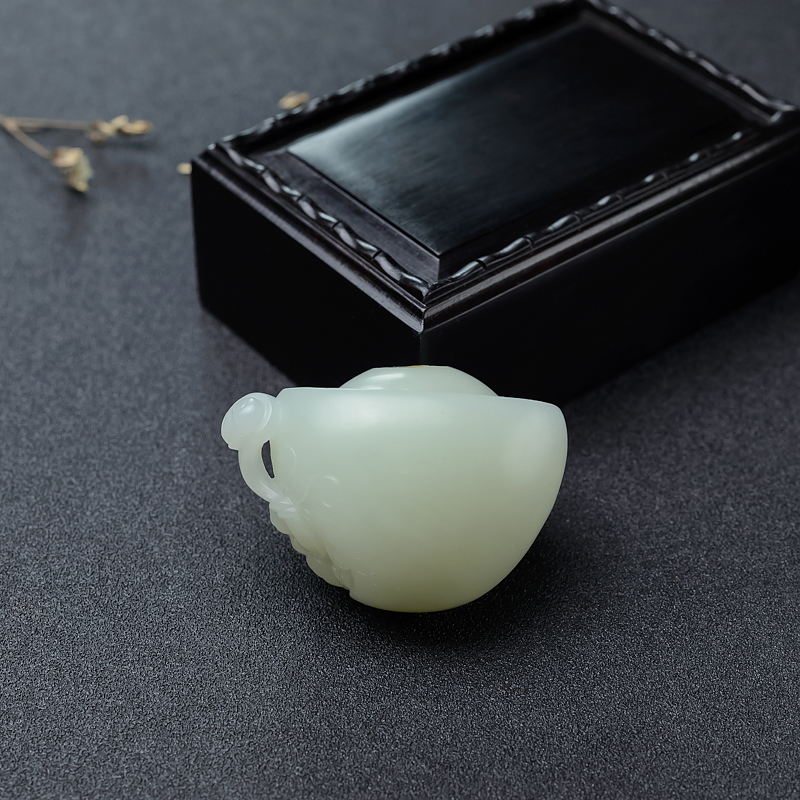 和田玉福吊坠-红掌柜