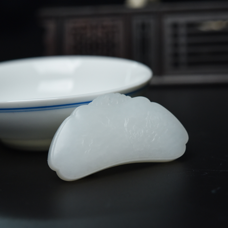 山料和田白玉吊坠-红掌柜