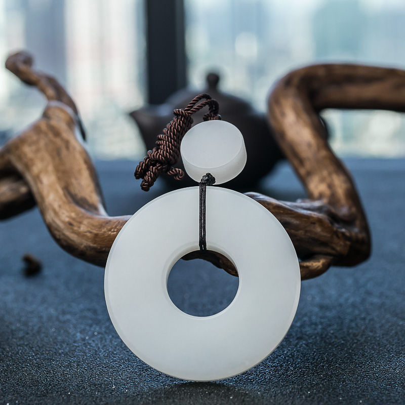 和田玉平安扣吊坠-红掌柜