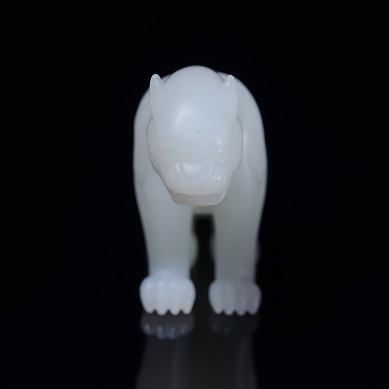 俄料和田白玉豹子摆件-红掌柜