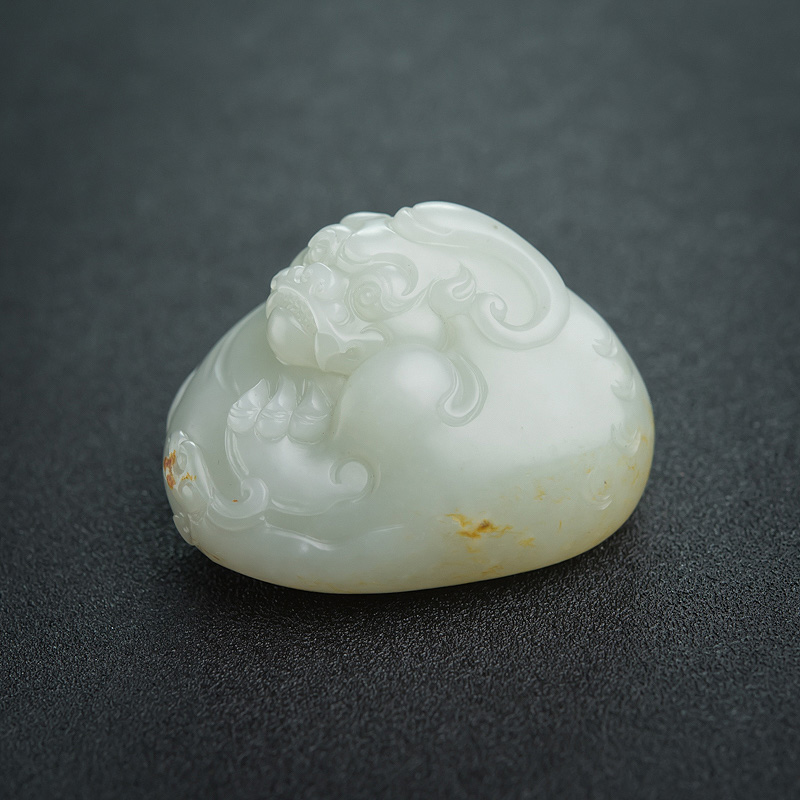 籽料俏色和田玉貔貅手把件-红掌柜