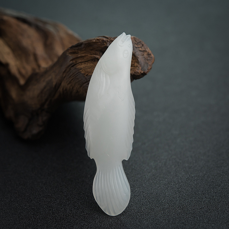 天然和田玉鱼吊坠-红掌柜