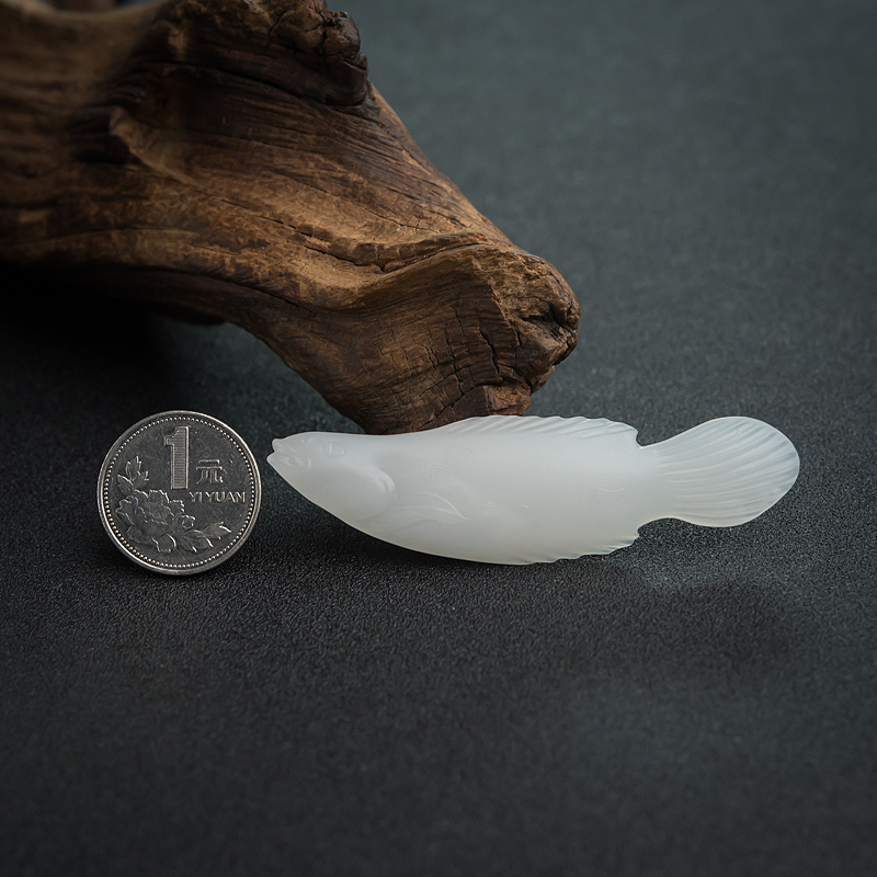 青海和田玉鱼吊坠-红掌柜