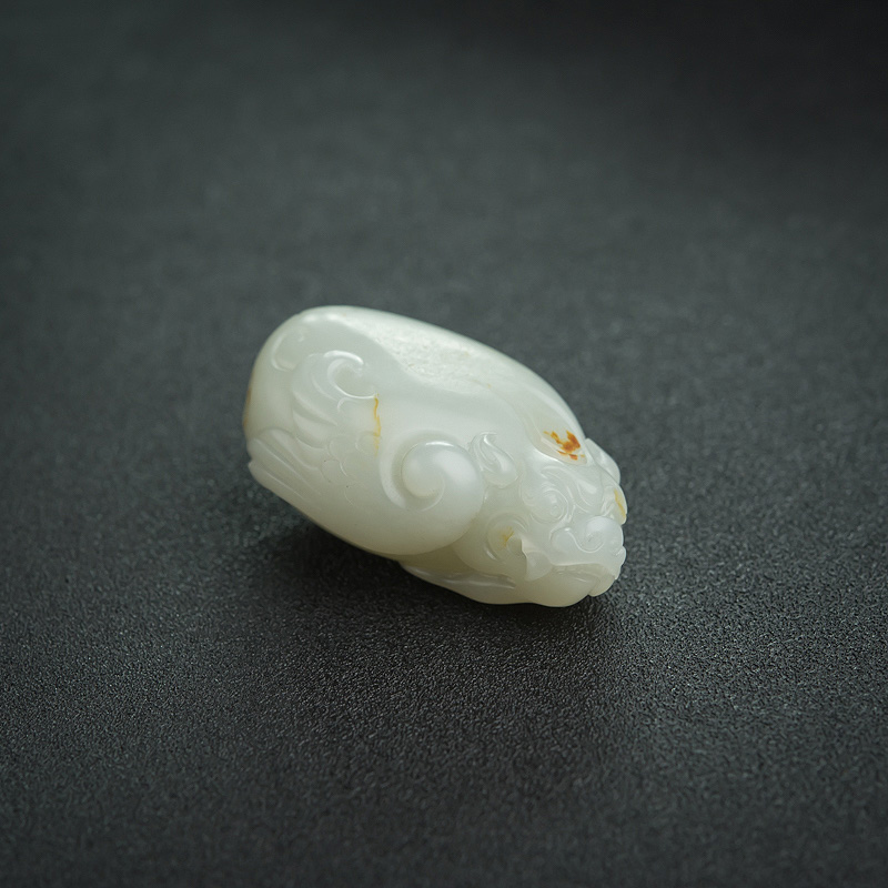 籽料和田白玉嘲风吊坠-红掌柜