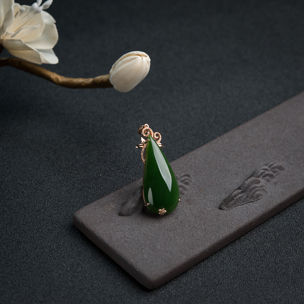 山料和田碧玉水滴吊坠-红掌柜