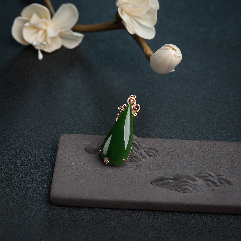 天然山料和田碧玉水滴吊坠-红掌柜