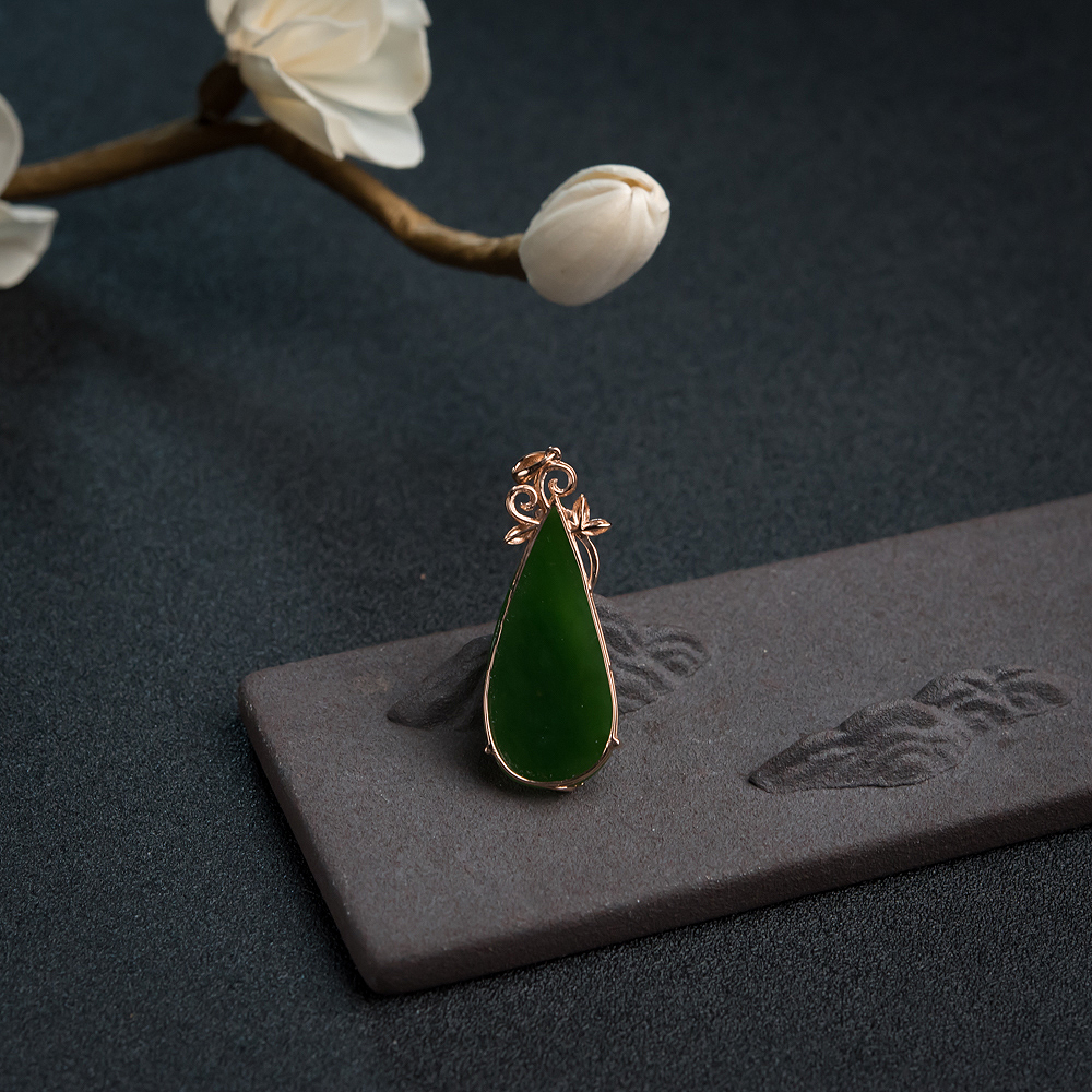 缅甸山料和田碧玉水滴吊坠-红掌柜