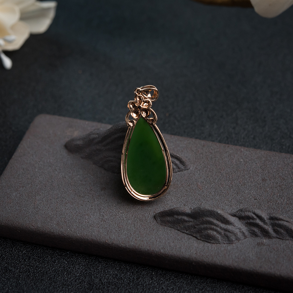 和田碧玉水滴吊坠-红掌柜