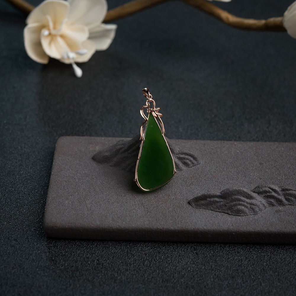 和田碧玉水滴吊坠-红掌柜