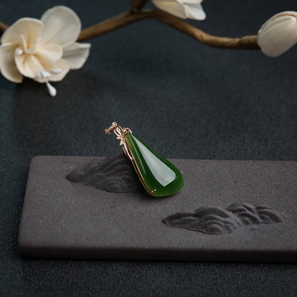 和田碧玉水滴吊坠-红掌柜