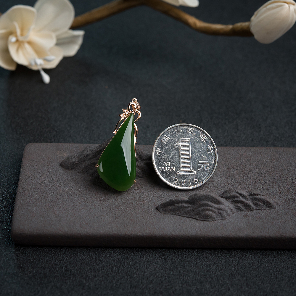 天然和田玉水滴吊坠-红掌柜