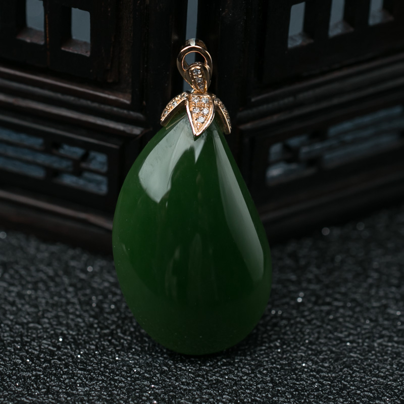 山料和田碧玉随形挂坠-红掌柜