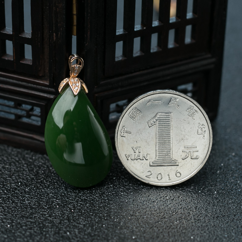 天然和田碧玉随形挂坠-红掌柜