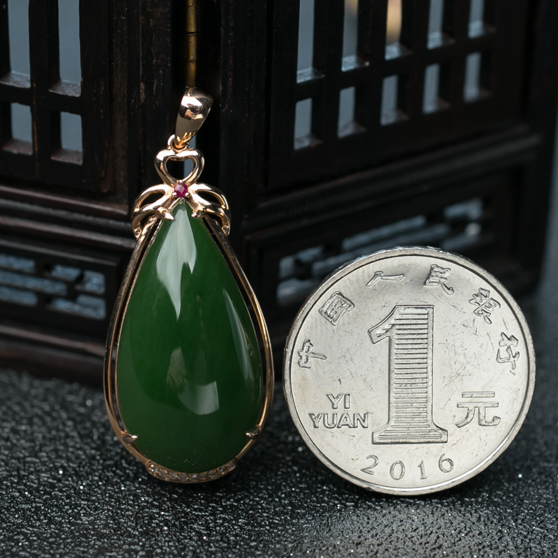 天然和田玉水滴吊坠-红掌柜